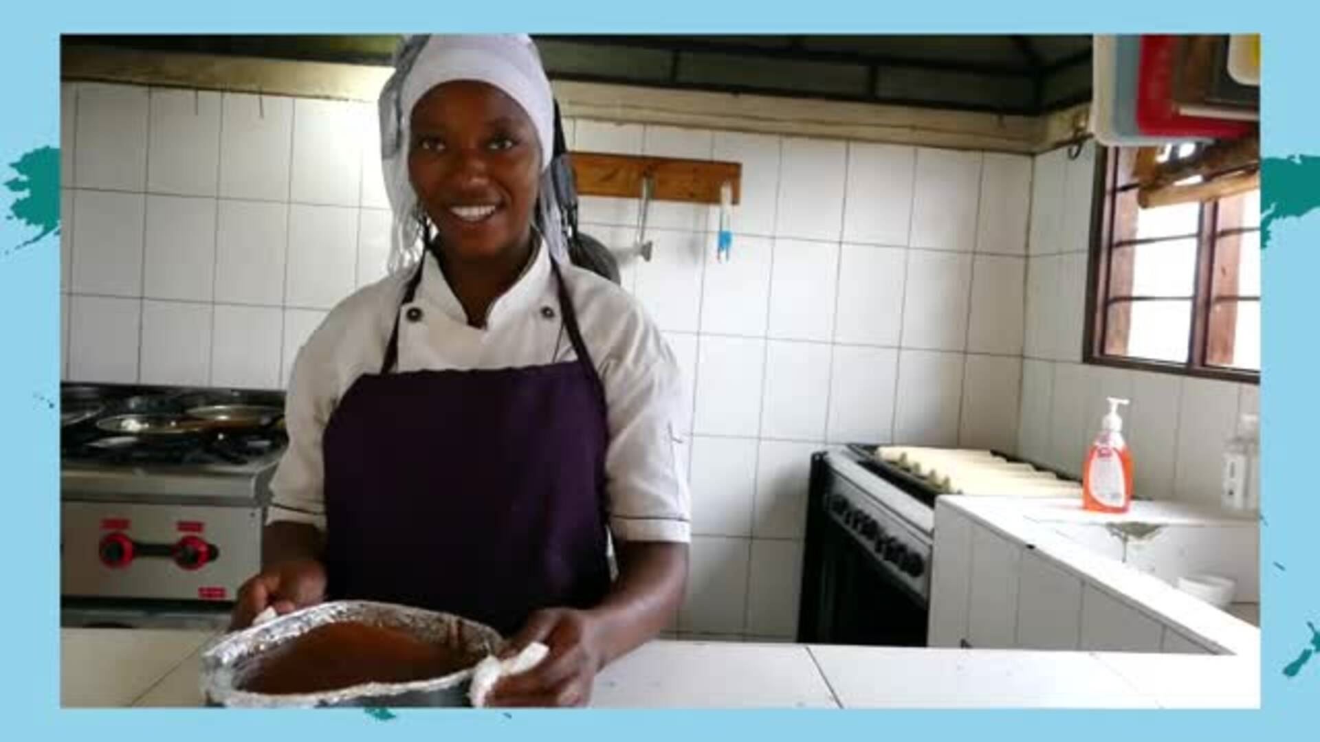 Film 17: Følg kokken Esta, når hun bager spice cake