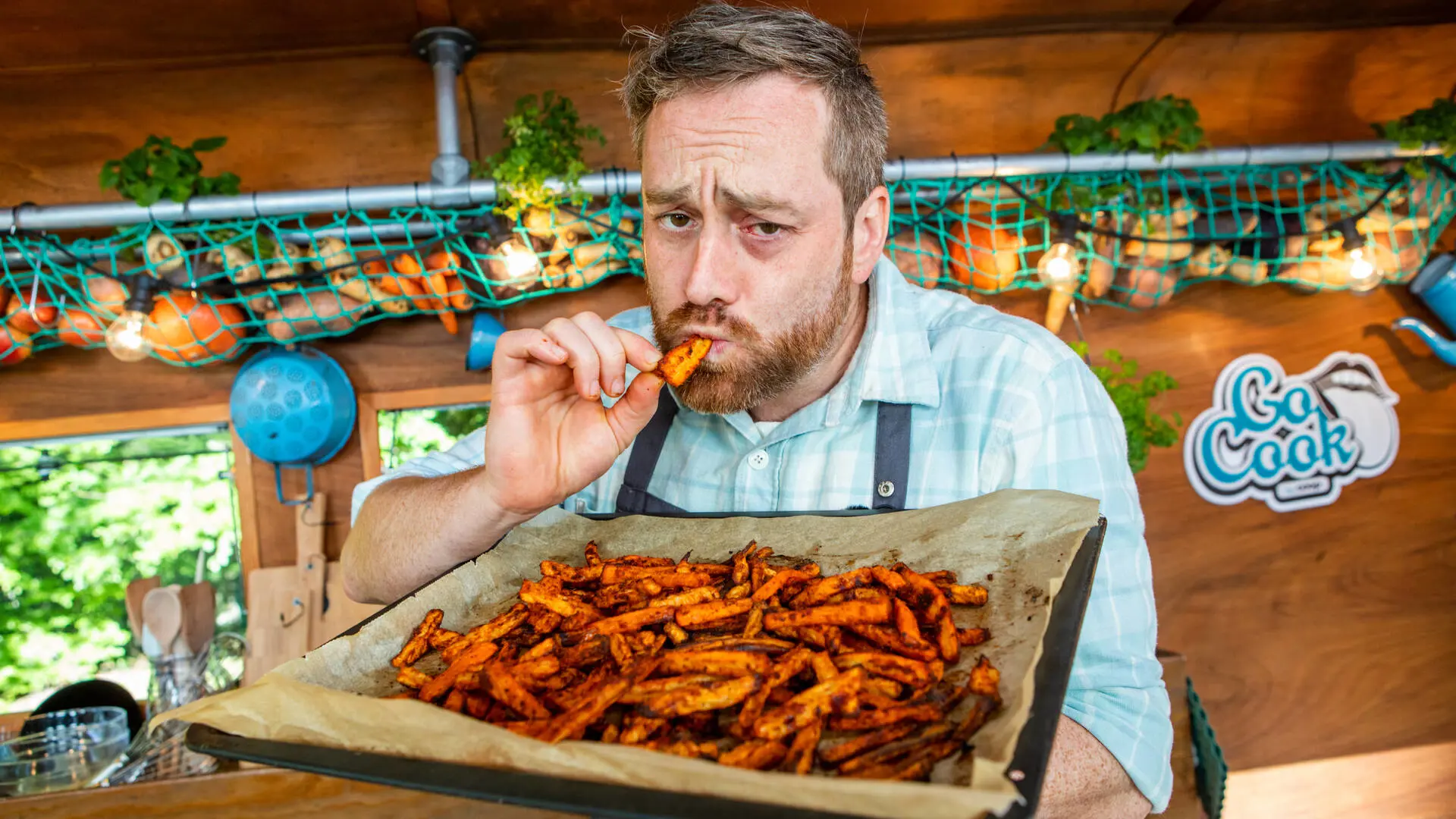 Rodfrugter i ovn med pommes frites krydderi