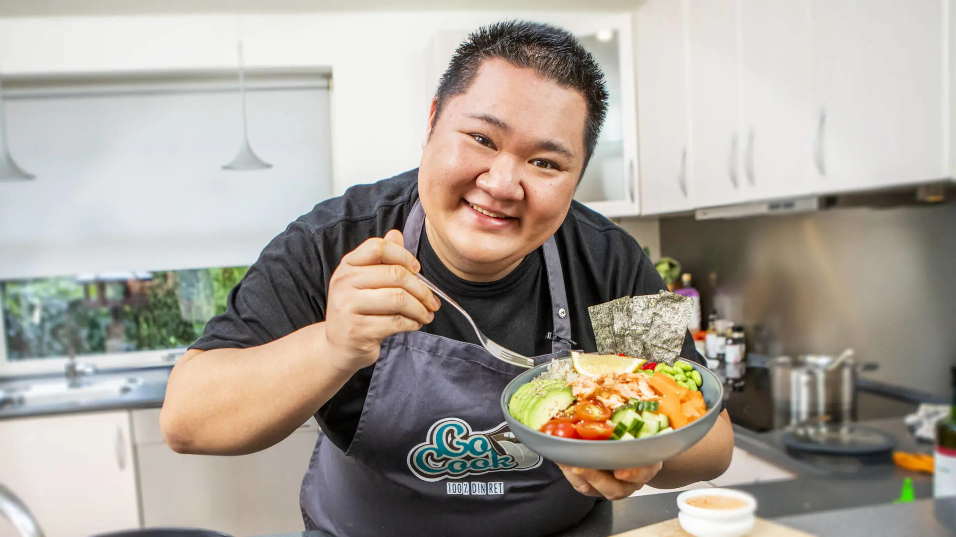 Salmon and rice bowl