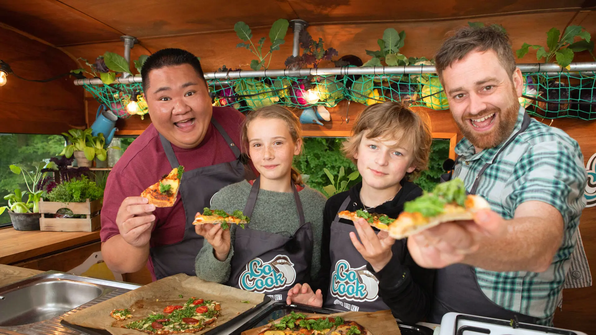 Pizza med kål på to måder